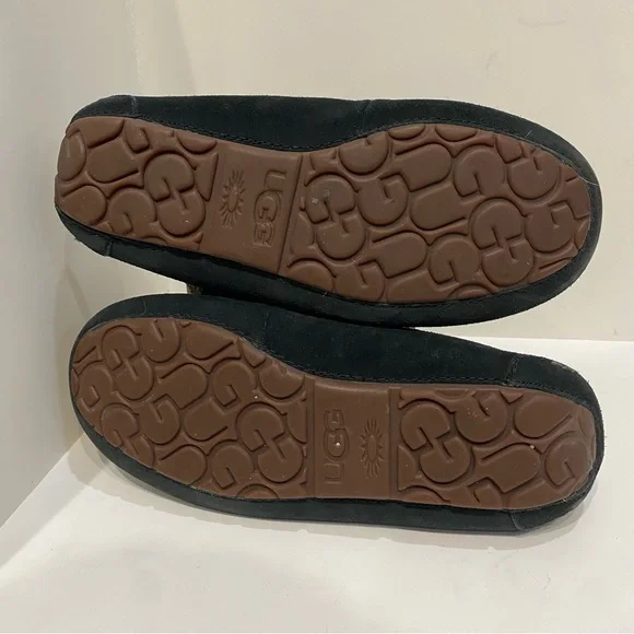UGG Ansley Women’s 7.5 Black Suede Shearling Moccasin Slippers - Picture 7 of 10